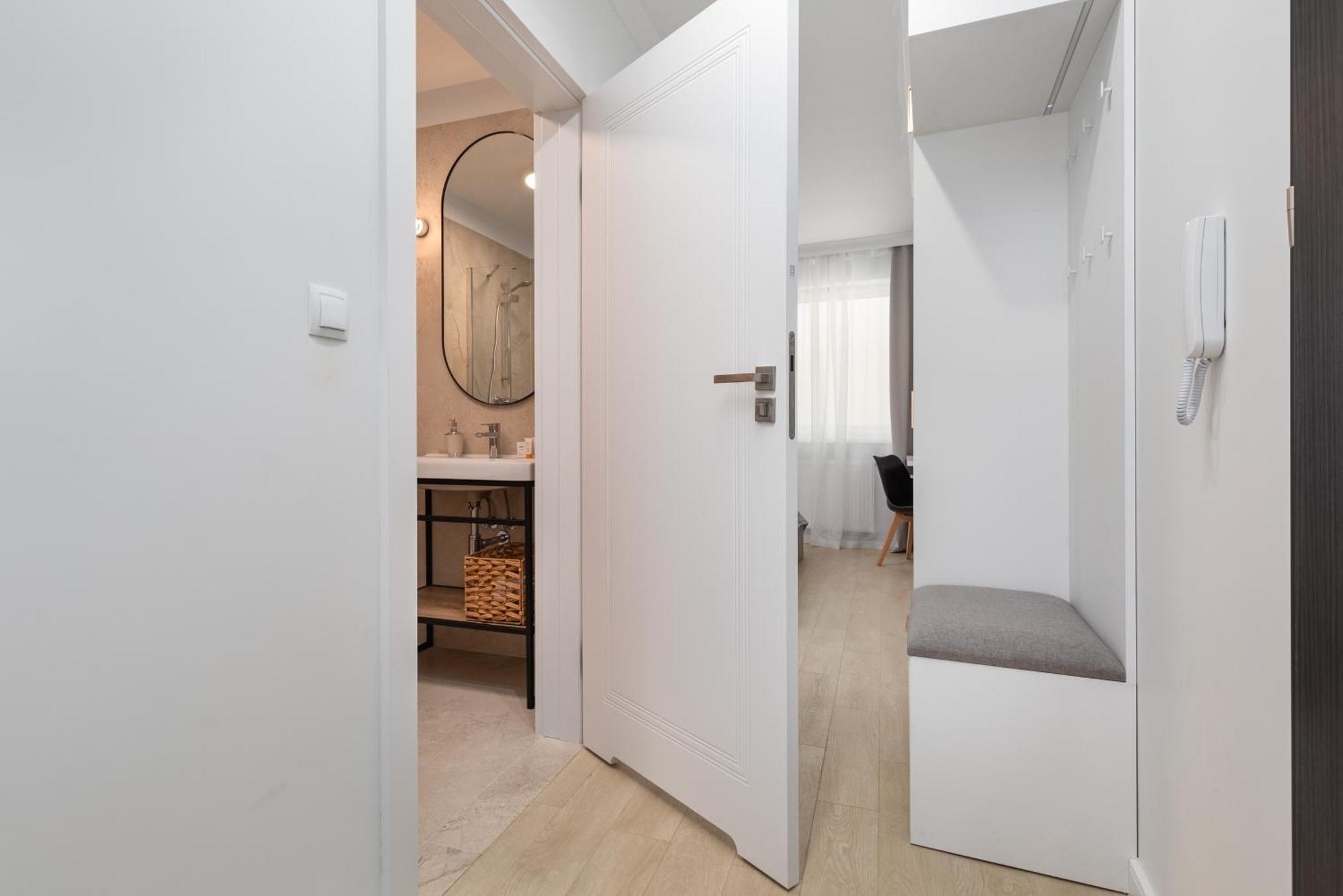 Plac Slowianski Apartments With Balcony Swinoujscie Center By Noclegi Renters エクステリア 写真