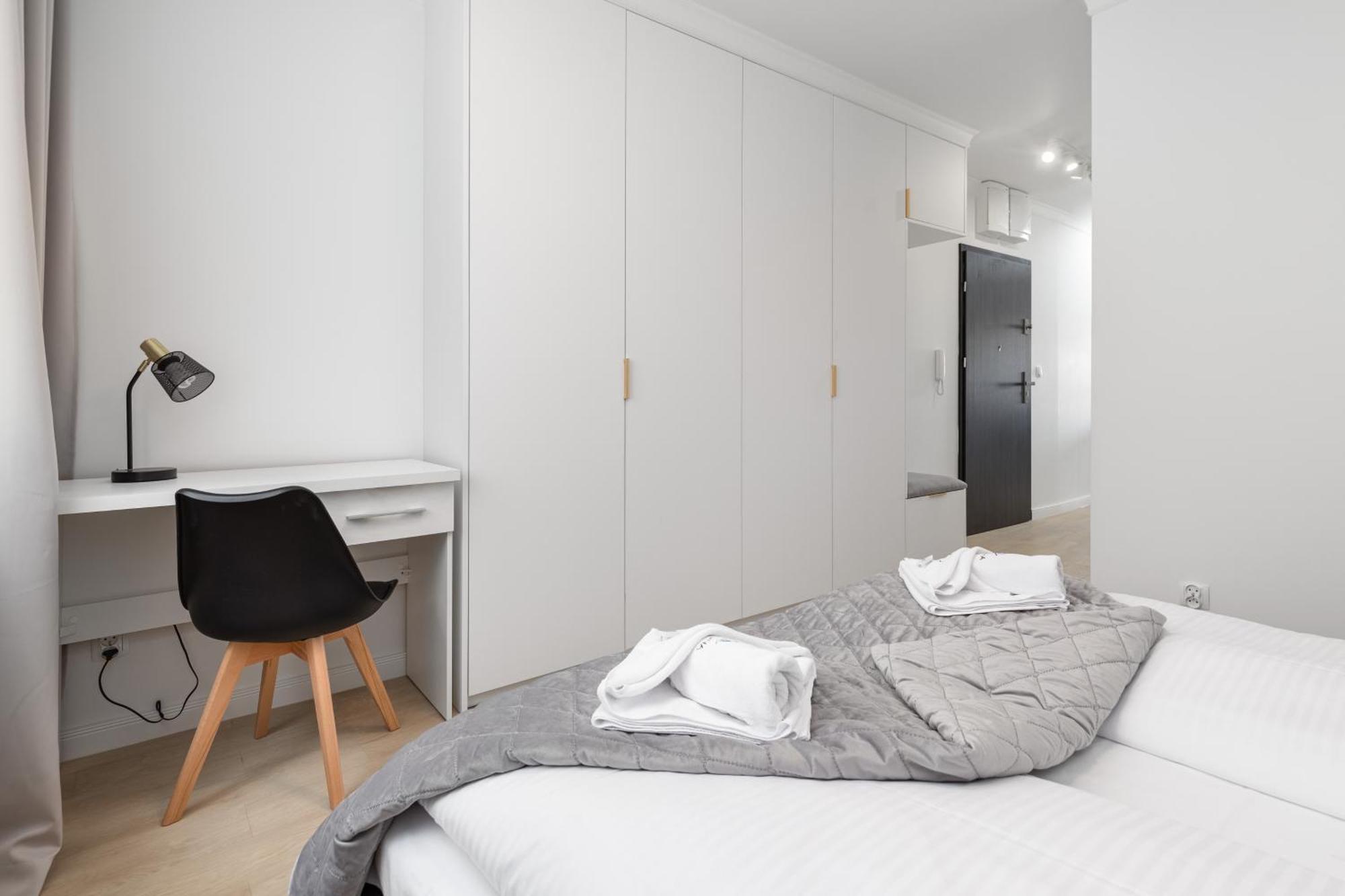 Plac Slowianski Apartments With Balcony Swinoujscie Center By Noclegi Renters エクステリア 写真