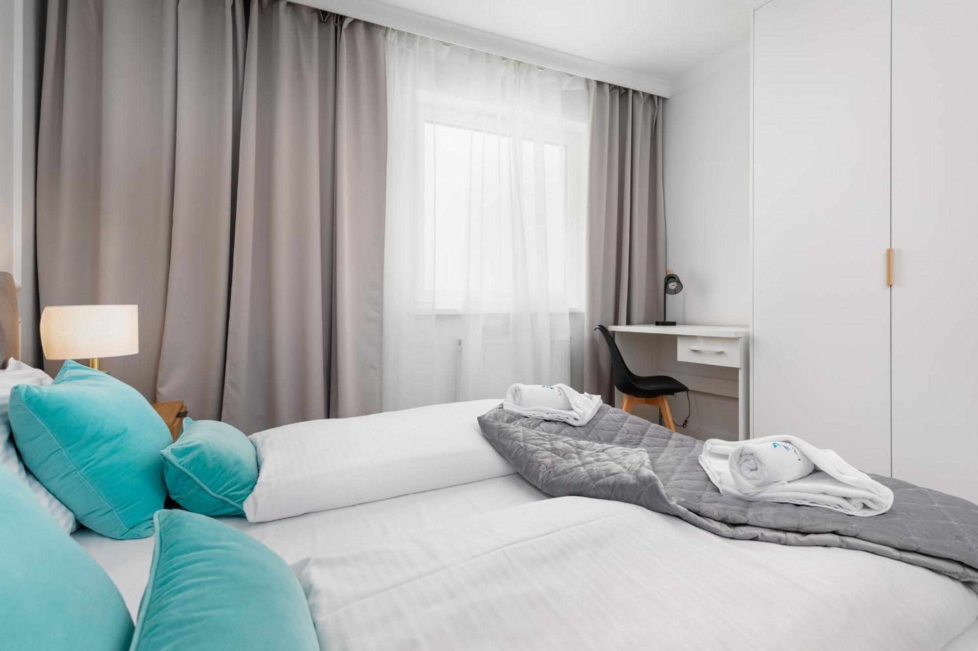 Plac Slowianski Apartments With Balcony Swinoujscie Center By Noclegi Renters エクステリア 写真