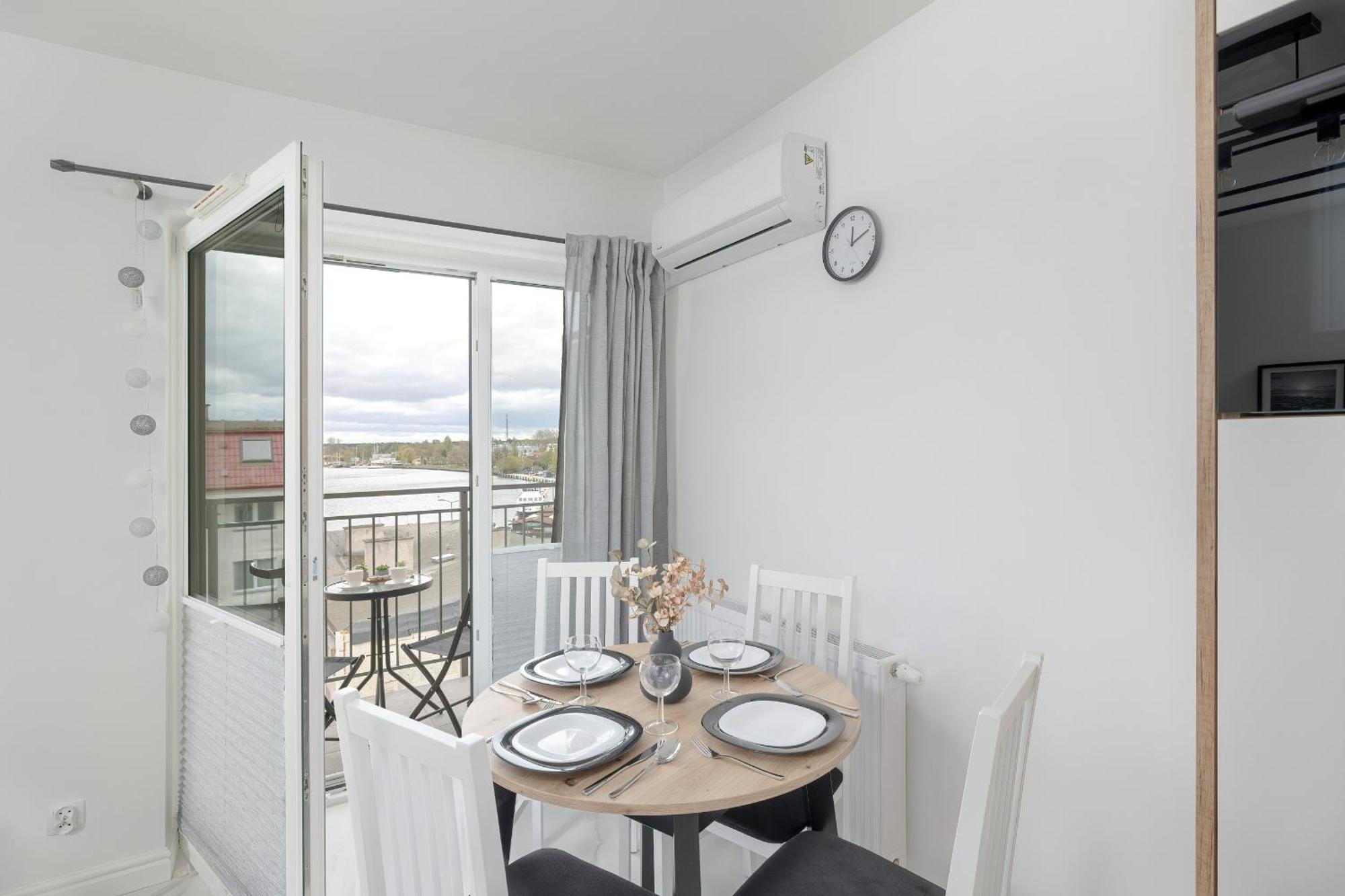 Plac Slowianski Apartments With Balcony Swinoujscie Center By Noclegi Renters エクステリア 写真