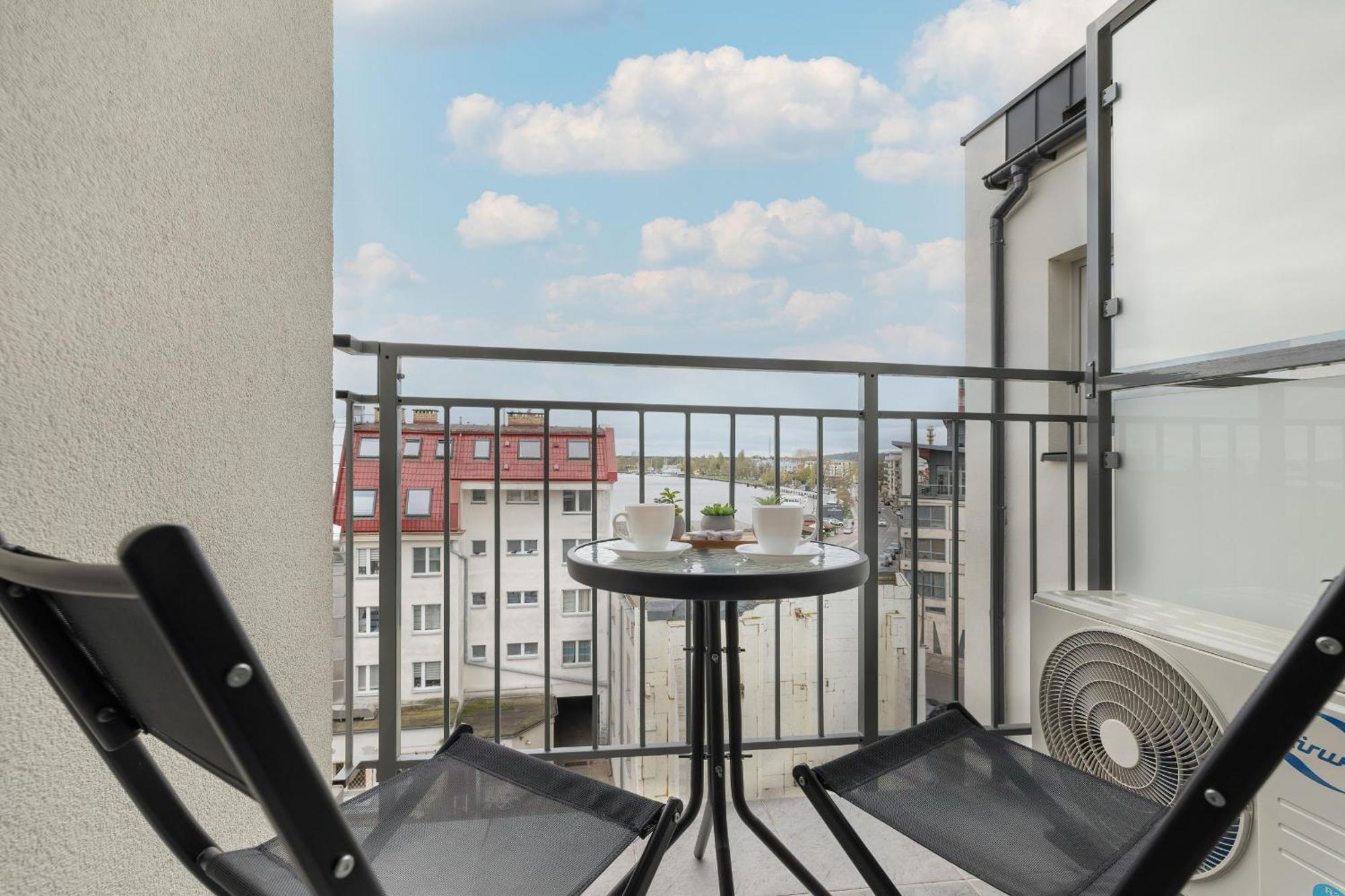 Plac Slowianski Apartments With Balcony Swinoujscie Center By Noclegi Renters エクステリア 写真