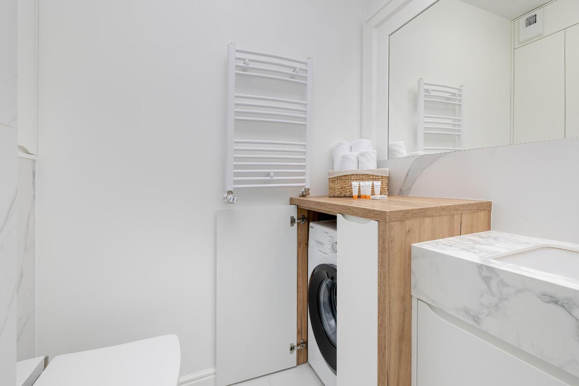 Plac Slowianski Apartments With Balcony Swinoujscie Center By Noclegi Renters エクステリア 写真