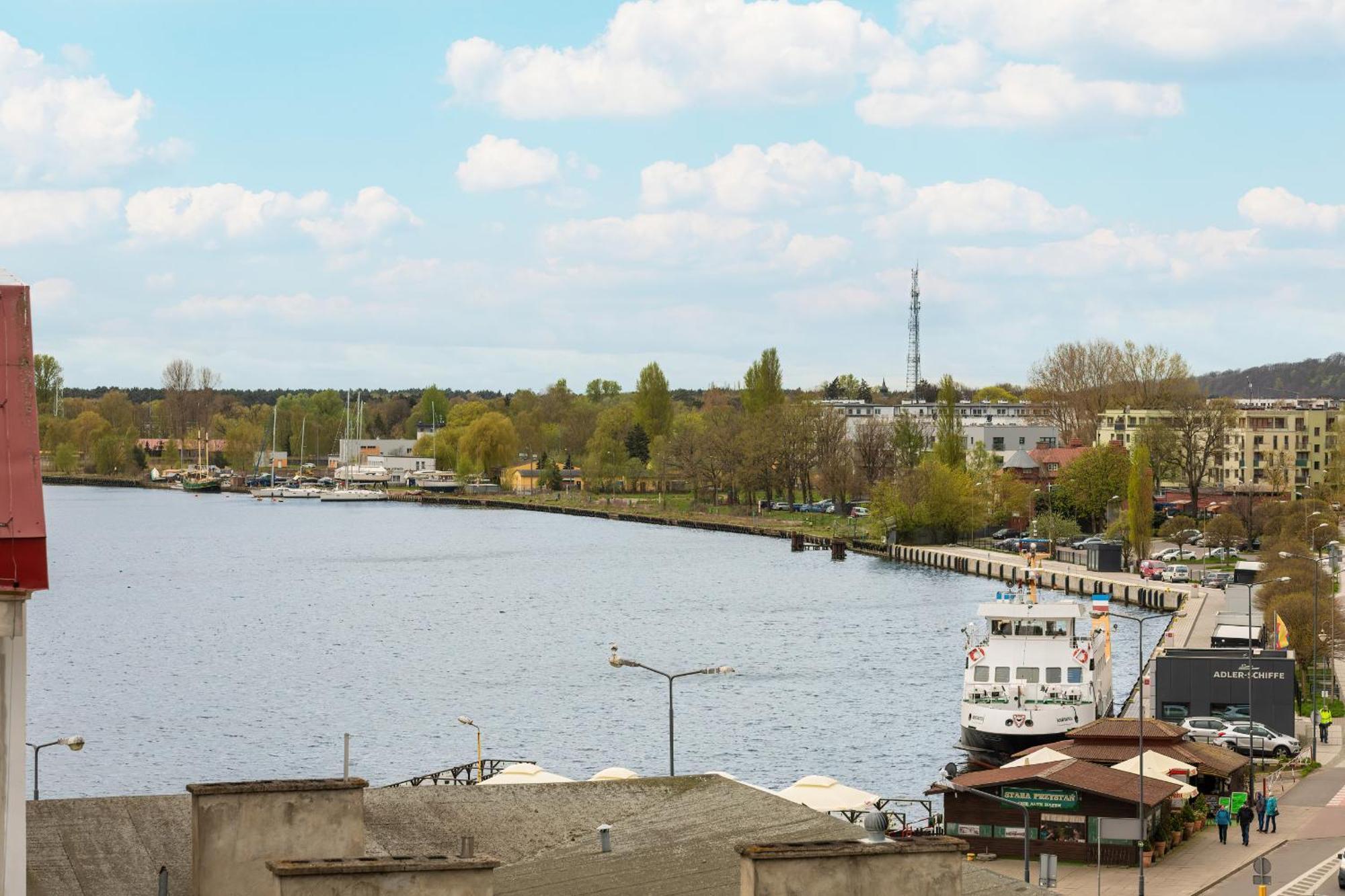 Plac Slowianski Apartments With Balcony Swinoujscie Center By Noclegi Renters エクステリア 写真